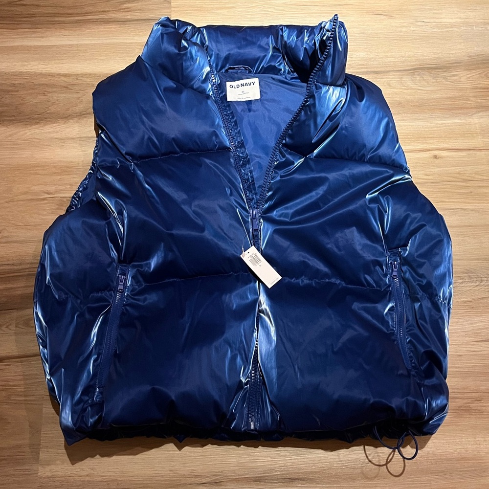 Brand new w/ tags Old Navy Puffer Vest Size XL